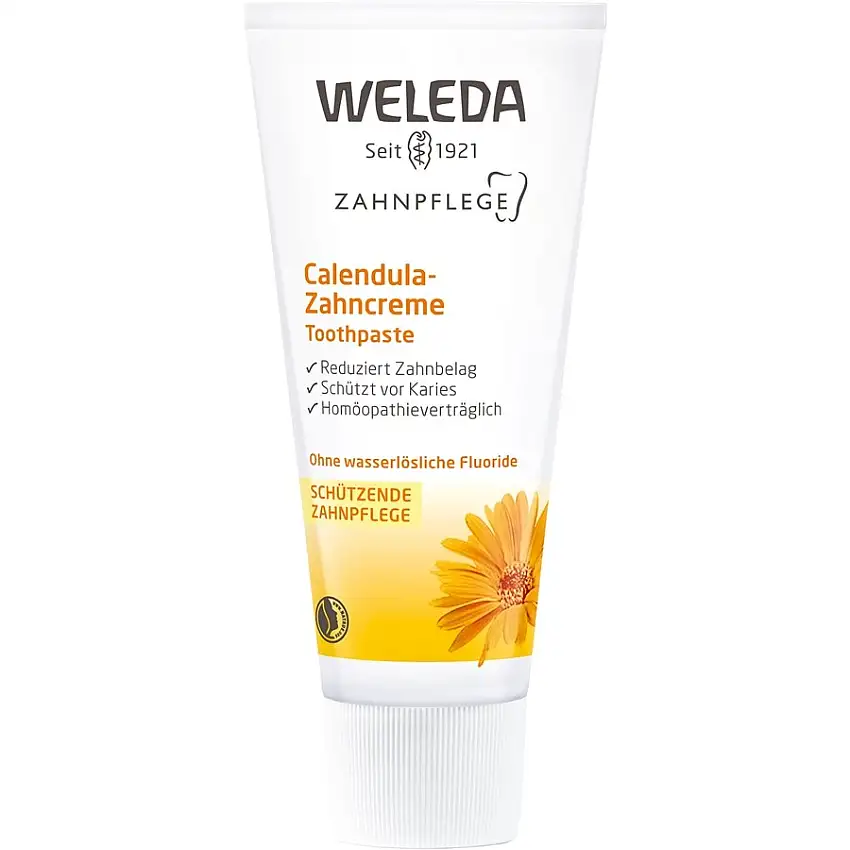 WELEDA Teeth and mouth careAvec un agent nettoyant minéral, nettoie les dents en douceur et en profondeur